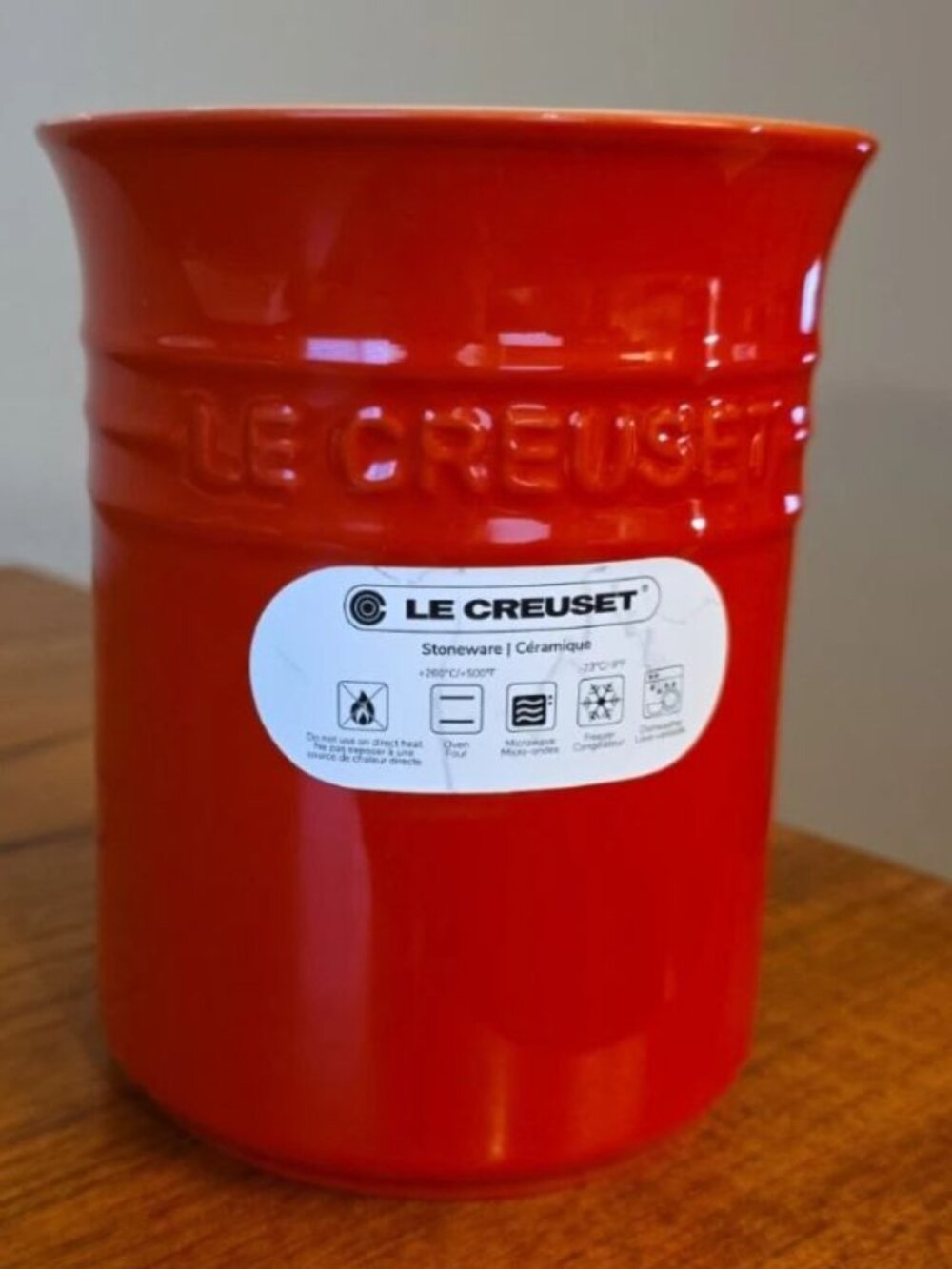 NWT LE CREUSET STONEWARE UTENSIL CROCK  6" X 5" CARMIN